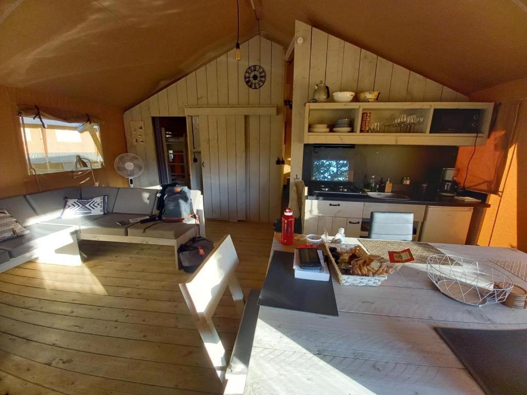 Modern Nomads Hotel Thenon Esterno foto